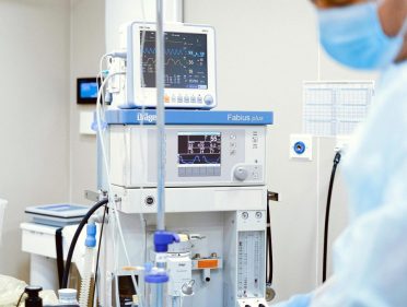 Medical-Industry-Silk-Screening-Equipment-Doctor